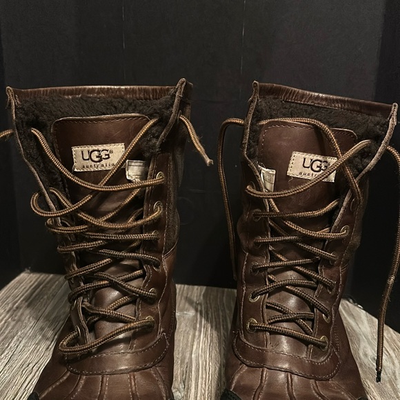 Ugg Australia leather boots size 10 - Picture 5 of 15